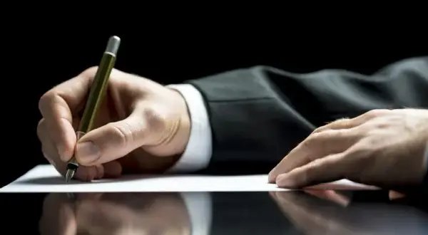Czy można podważyć testament spisany u notariusza? Oto prawda, która zaskakuje