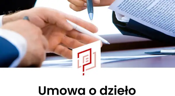Dwie osoby omawiają dokument, podpisując umowę o dzieło.